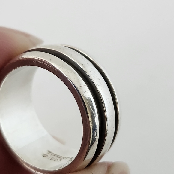 Tiffany & Co Sterling Silver Atlas Groove Ring Band Size 5.5 - Picture 7 of 7